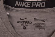 Nike tech póló 465.