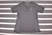Nike női tech póló 508.