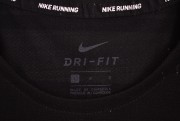 Nike tech póló 557.