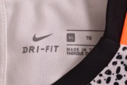 Nike tech póló 611.