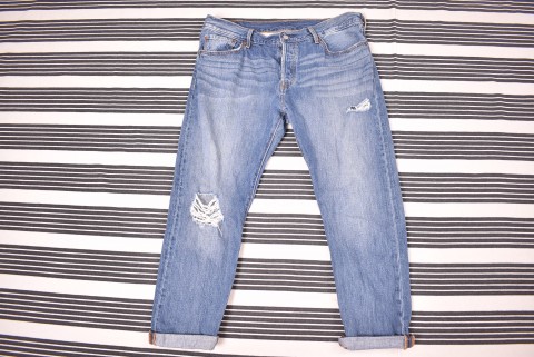 Női nadrágok Second Hand Levis 501 női farmer 385.