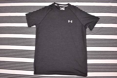 Technikai Ruházat és Mez Second Hand Under Armour tech póló 562.