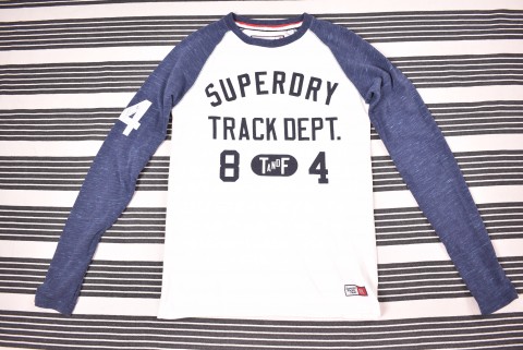Férfi Pulóverek Second Hand Superdry longsleeve 3038.