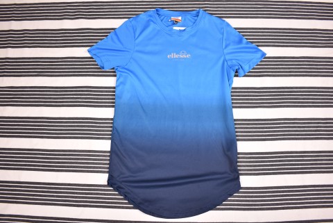 Technikai Ruházat és Mez Second Hand Ellesse tech póló 656.