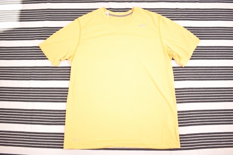Technikai Ruházat és Mez Second Hand Nike tech póló 686.