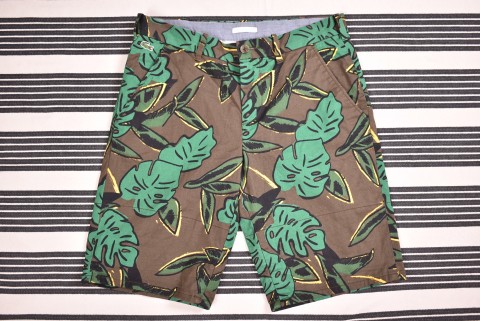 Férfi rövidnadrágok Second Hand Lacoste rövidnadrág 2225.