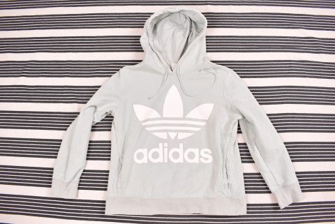 Női pulóverek Second Hand Adidas női pulóver 764.