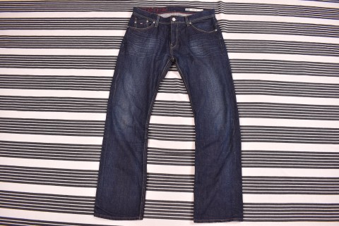Férfi nadrágok Second Hand Hilfiger farmer 34/32 3242.