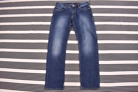 Férfi nadrágok Second Hand Armani farmer 3252.