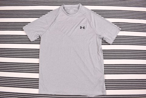 Technikai Ruházat és Mez Second Hand Under Armour tech póló 825.