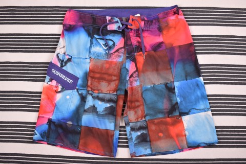 Férfi rövidnadrágok Second Hand Quiksikver short 2438.