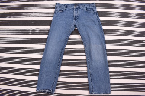 Férfi nadrágok Second Hand Armani farmer 3546.