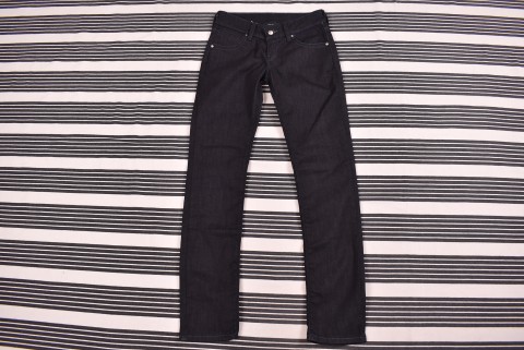 Női nadrágok Second Hand Levis női farmer 28/32 482.