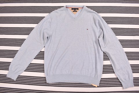 Férfi Pulóverek Second Hand Tommy Hilfiger pulóver 4214.