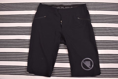 Férfi rövidnadrágok Second Hand Endura short 2477.