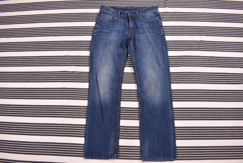 Férfi nadrágok Second Hand Tommy Hilfiger farmer 33/32 3578.