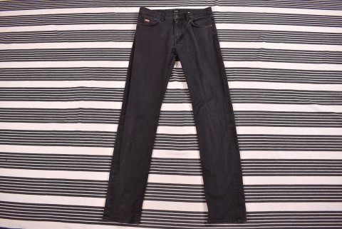 Hugo Boss farmer 31/34 3580.