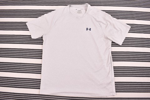 Technikai Ruházat és Mez Second Hand Under Armour tech póló 923.