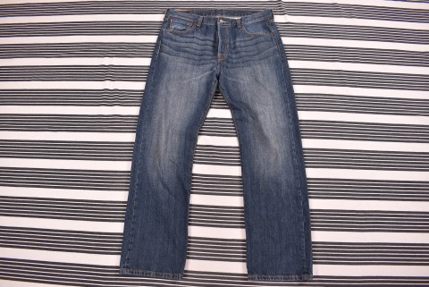Férfi nadrágok Second Hand Levis 501 36/32 3594.