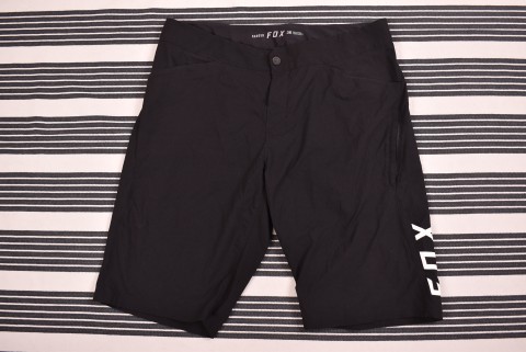Férfi rövidnadrágok Second Hand Fox short 2529.