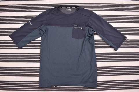 Technikai Ruházat és Mez Second Hand Dakine tech póló 958.