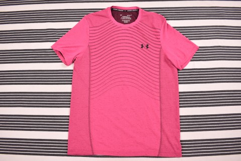 Technikai Ruházat és Mez Second Hand Under Armour tech póló 977.