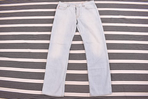 Férfi nadrágok Second Hand Hugo Boss farmer 38/36 3733.