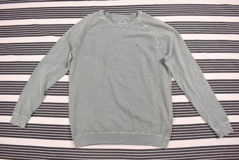 Férfi Pulóverek Second Hand Tommy Hilfiger pulóver 4317.