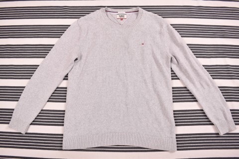 Férfi Pulóverek Second Hand Tommy Hilfiger pulóver 4326.