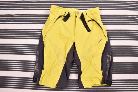Férfi rövidnadrágok Second Hand Endura tech short 2583.