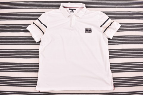 Férfi pólók Second Hand Tommy Hilfiger piké 7072.