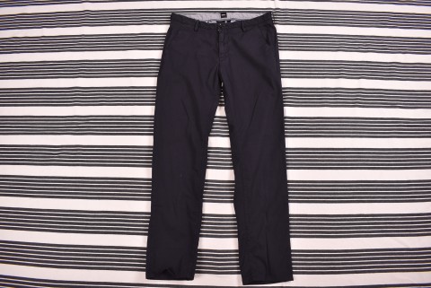 Férfi nadrágok Second Hand Boss chino 3838.