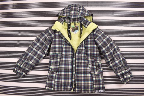 Női kabátok Second Hand Burton női sídzseki 498. V2