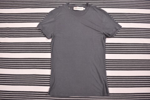 Férfi pólók Second Hand Armani póló 7202.