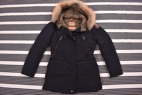 Női kabátok Second Hand Parajumpers női kabát 515.