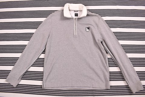 Hugo Boss pulóver 4613.