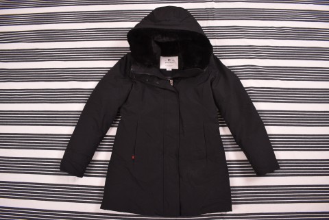 Női kabátok Second Hand Woolrich női kabát 518.v2