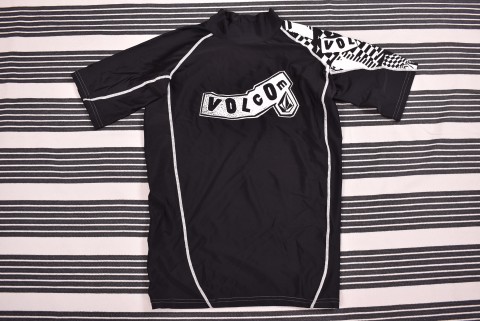 Technikai Ruházat és Mez Second Hand Volcom tech felső 1053.