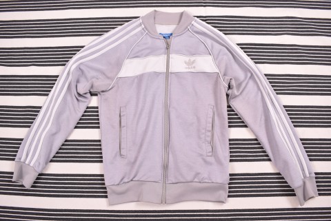 Férfi Pulóverek Second Hand Adidas melegítő felső 4640.