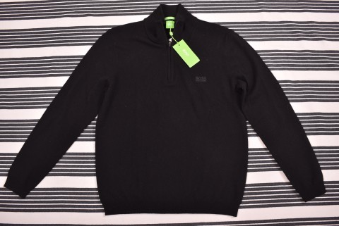 Férfi Pulóverek Second Hand Hugo Boss pulóver Új  4685.