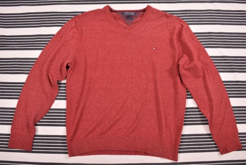 Férfi Pulóverek Second Hand Tommy Hilfiger pulóver 4694.