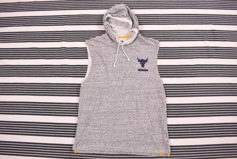 Férfi Pulóverek Second Hand Under Armour mellény 4706.