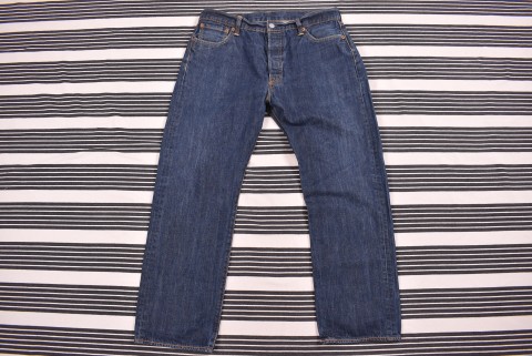 Férfi nadrágok Second Hand Levis 501 36/30 4041.