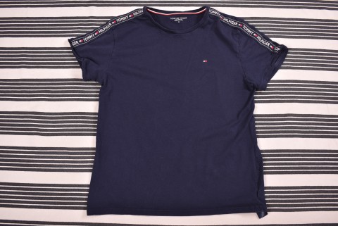 Férfi pólók Second Hand Hilfiger póló 7538.