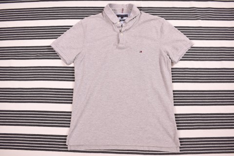 Férfi pólók Second Hand Tommy Hilfiger piké 7565.
