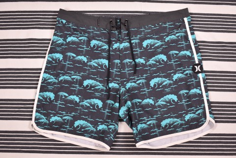 Férfi rövidnadrágok Second Hand Hurley boardshort 2646.