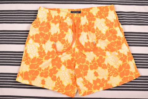 Férfi rövidnadrágok Second Hand Vilebrequin fürdőshort 2649.
