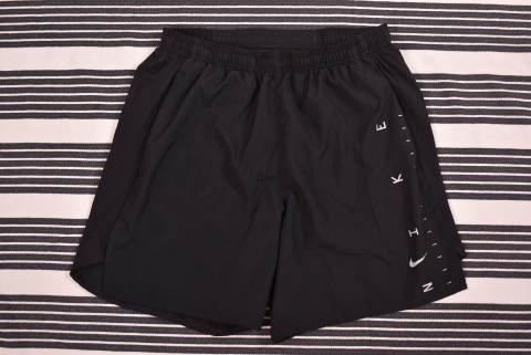 Férfi rövidnadrágok Second Hand Nike tech short 2650.