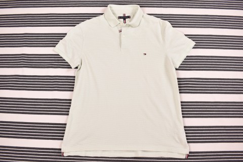 Férfi pólók Second Hand Tommy Hilfiger piké 7669.