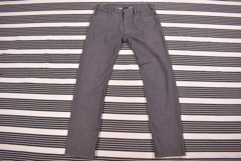 Férfi nadrágok Second Hand Armani farmer 34/34 4128.